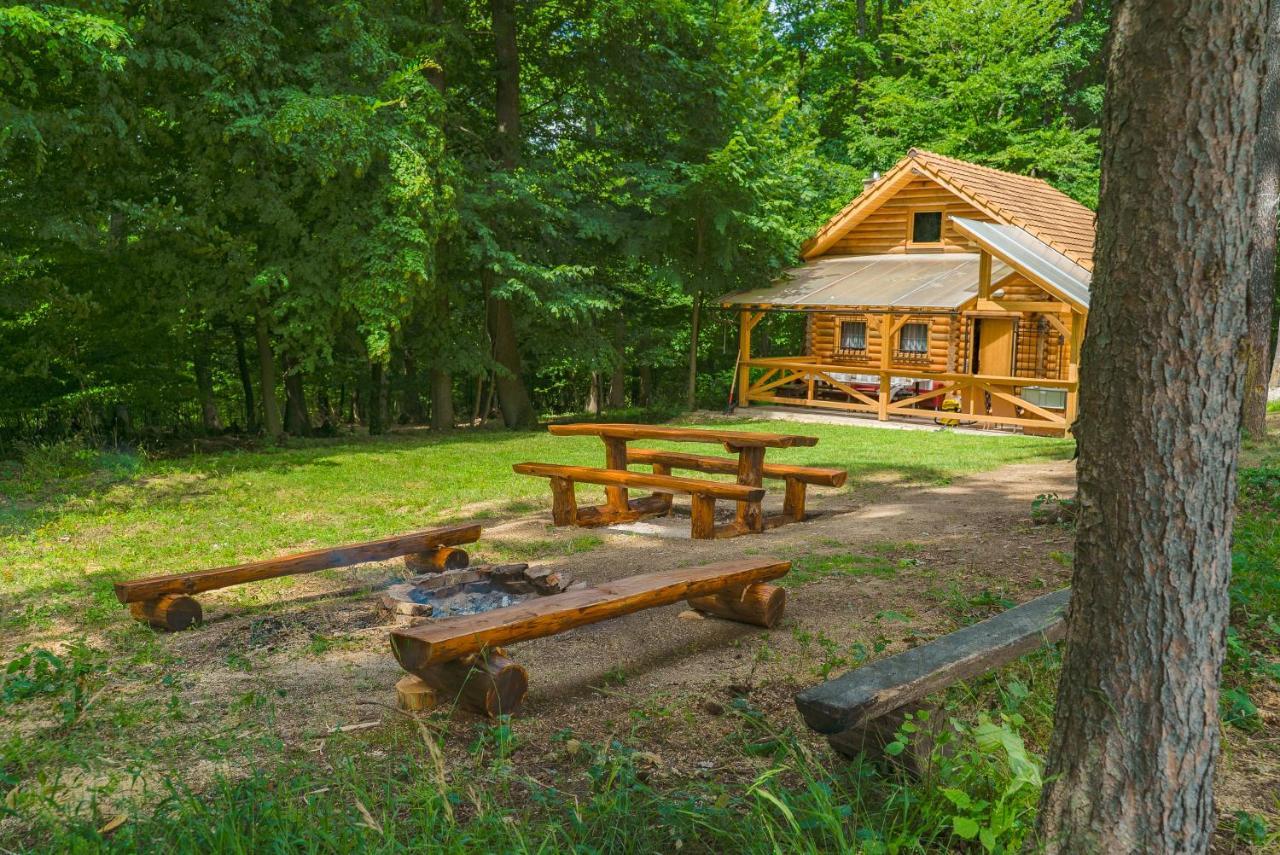 Chata Hlboke Bojnice Exterior photo